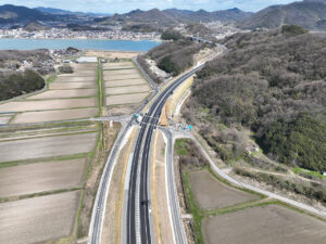 施工事例「笠岡バイパスカブト南地区舗装工事完成」のサムネイル